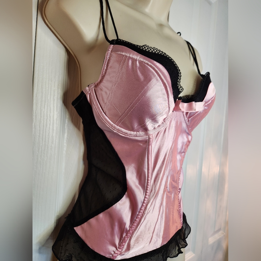 NWT Victoria’s Secret Sexy Little Things Pink Satin Corset Bustier w/ Black Lace - Picture 4 of 13